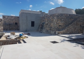 Lamie e trullo Ostuni Puglia 